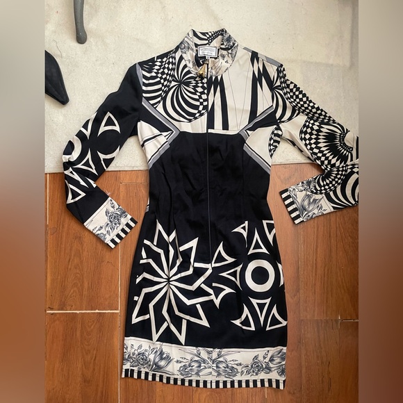 Vintage Versace Versus zip-front mod print dress - Picture 9 of 14
